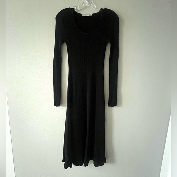 Everlane The Ribbed Scoopneck Dress - Picture 2 of 8